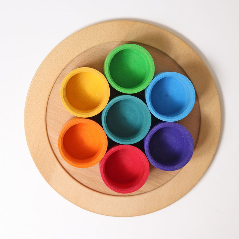 7 rainbow friends in bowls