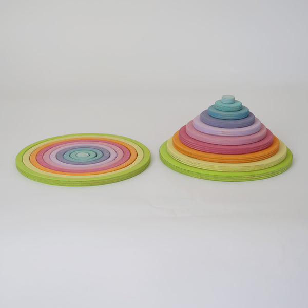Wooden rings - pastel