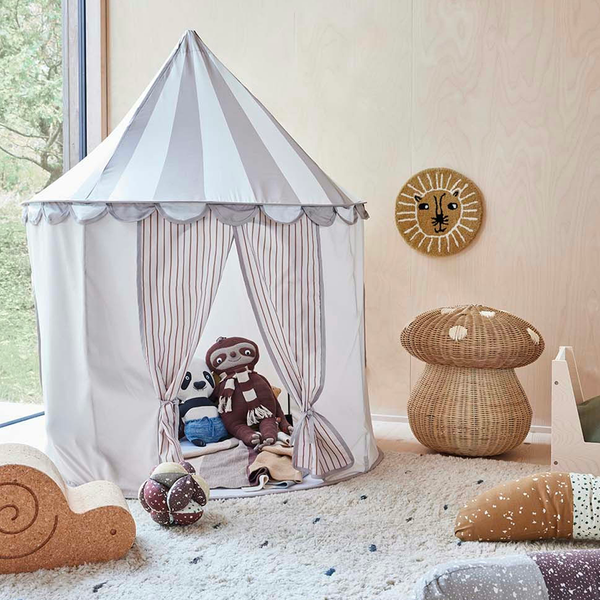 Circus speeltent - tipi tent - clay