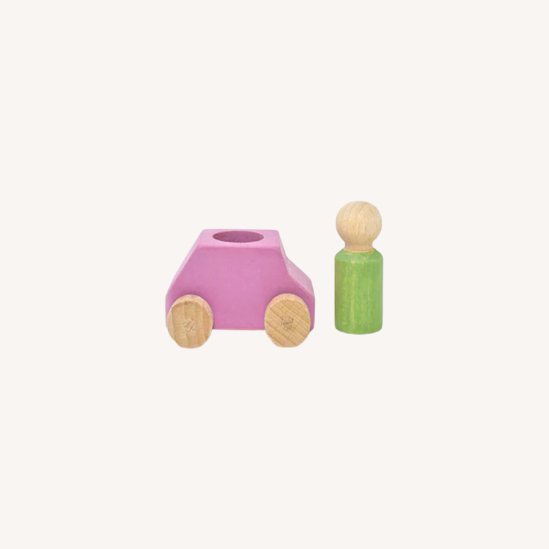 Wooden car with figure - plum