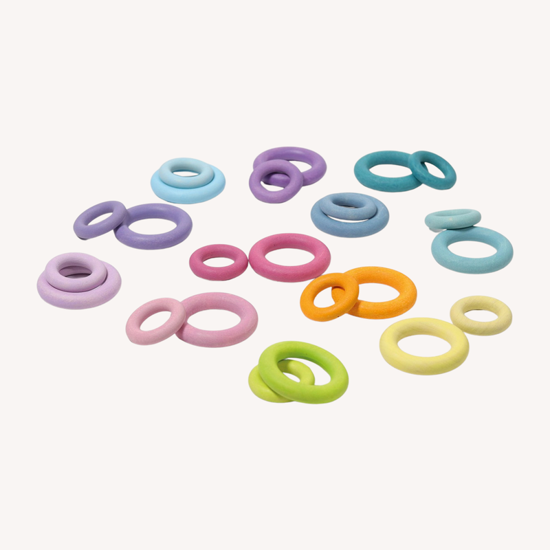 Wooden rings - pastel