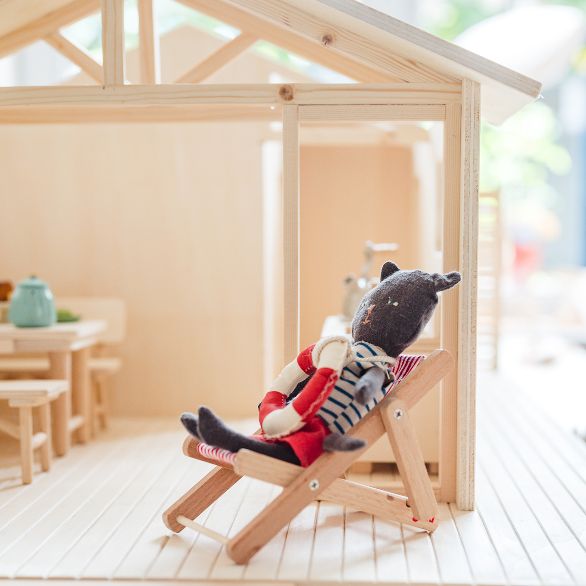 Beach dollhouse on sale