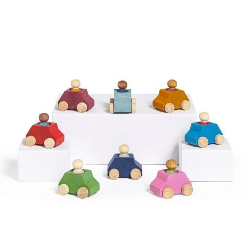 wooden cars with figure - set of 8 pcs