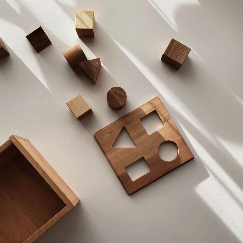 Wooden shape sorter - natural